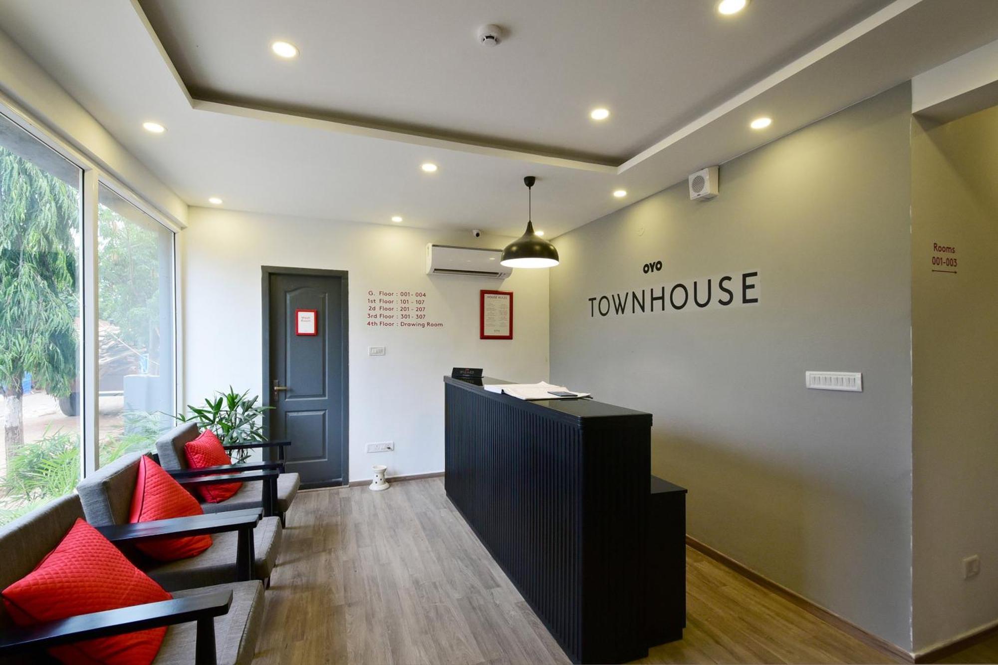 Отель Townhouse Airport Road Yelahanka Экстерьер фото