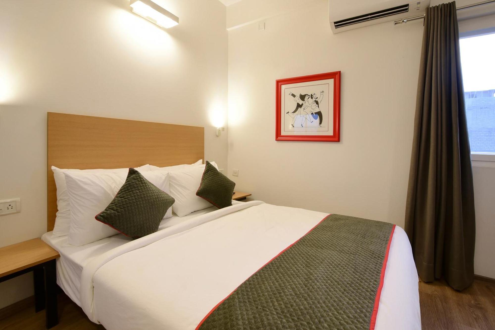 Отель Townhouse Airport Road Yelahanka Экстерьер фото