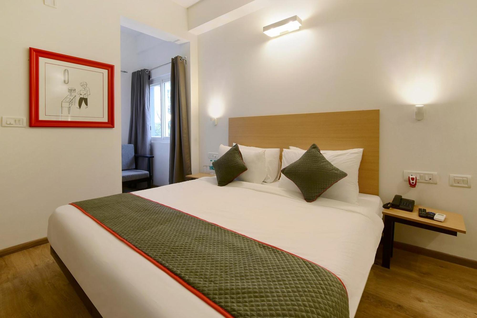 Отель Townhouse Airport Road Yelahanka Экстерьер фото