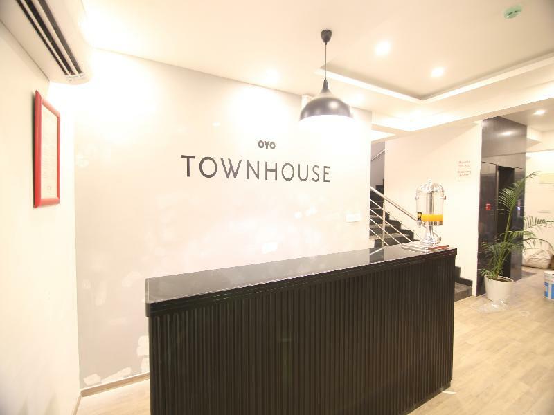 Отель Townhouse Airport Road Yelahanka Экстерьер фото